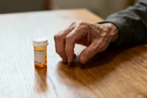 Reddit's AI System Reportedly Suggested Heroin for Pain Relief Before Update - Professional coverage